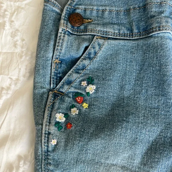 OshKosh Bgosh Girl Overalls with Floral - Picture 4 of 5